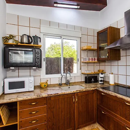 Vollstaendig Eingerichtetes Haus 5 Minuten Vom Strand Entfernt Holiday home